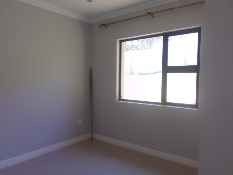 To Let 3 Bedroom Property for Rent in Winterstrand Eastern Cape